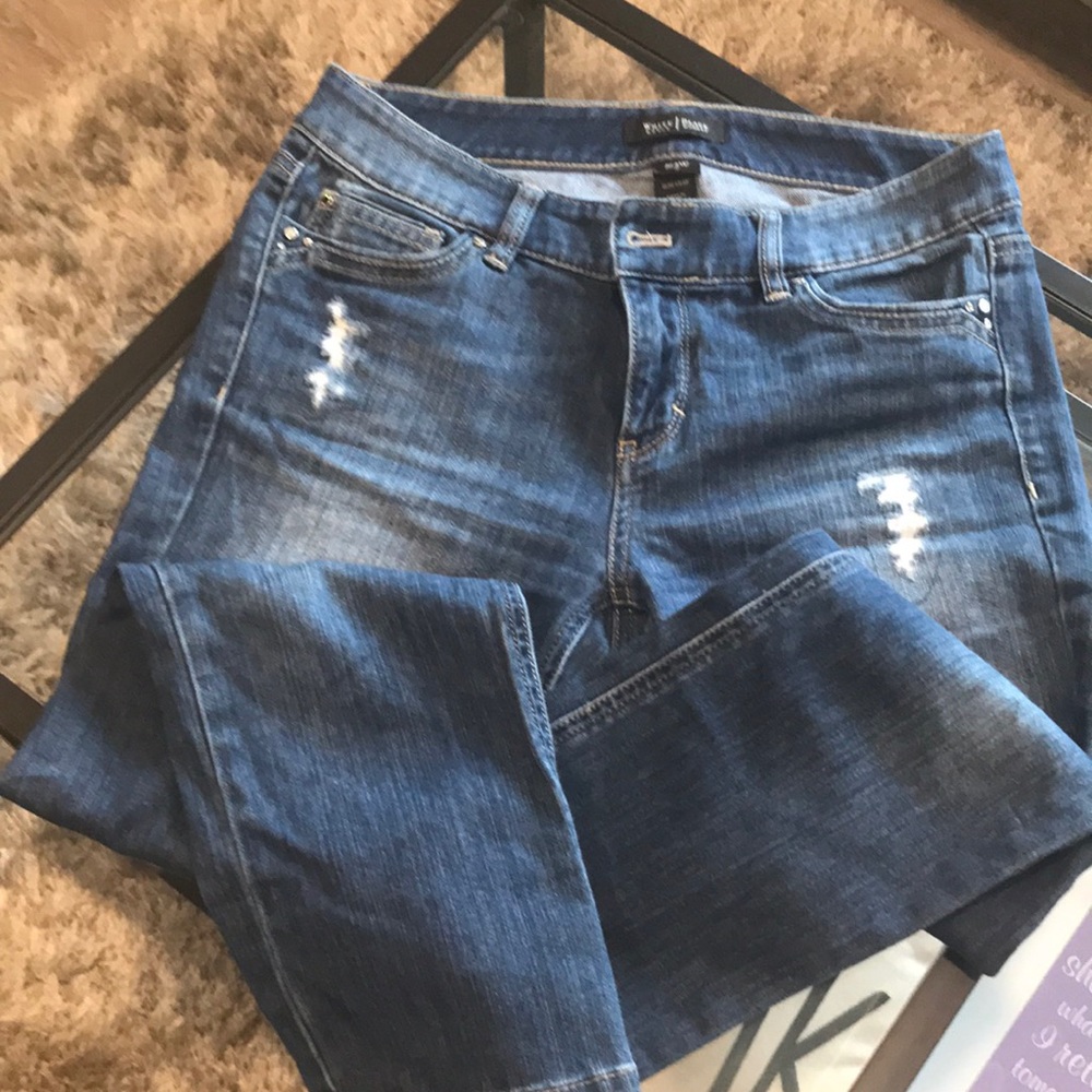 White House black market blanc2 crop jeans
